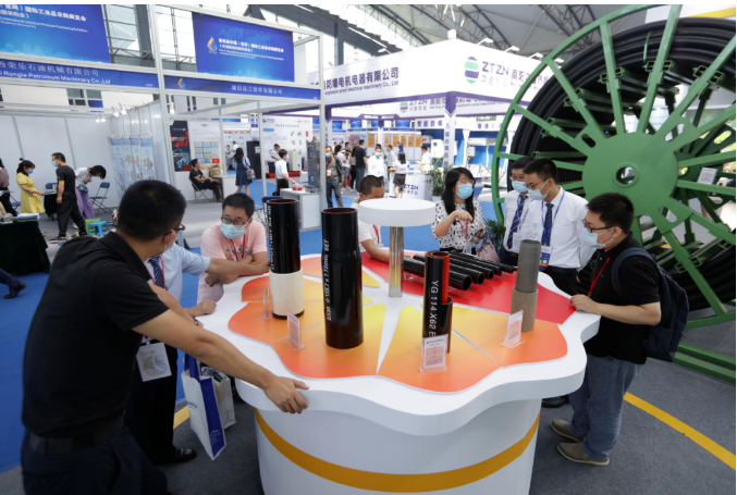 第四届中国（宝鸡）国际工业品采购展览会（石油装备跨国采购会）9月3日在宝鸡盛大开幕(图4)